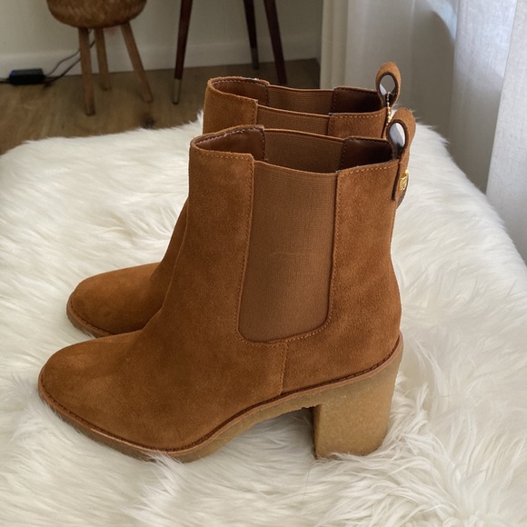 NWOT Ralph Lauren Boots - Picture 3 of 9